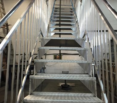 escaliers métalliques