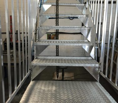 escaliers métalliques