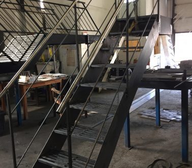 ESCALIER D’ACIER