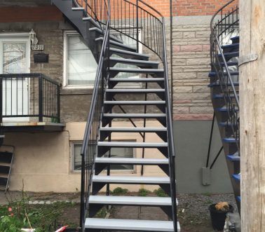ESCALIER D’ACIER