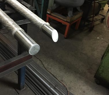 TRAVAUX SUR MESURE D’ACIER INOXYDABLE