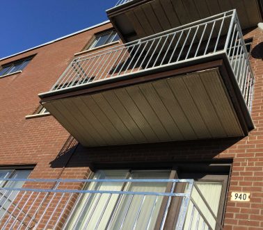 GARDE CORPS D’ACIER GALVANISÉ